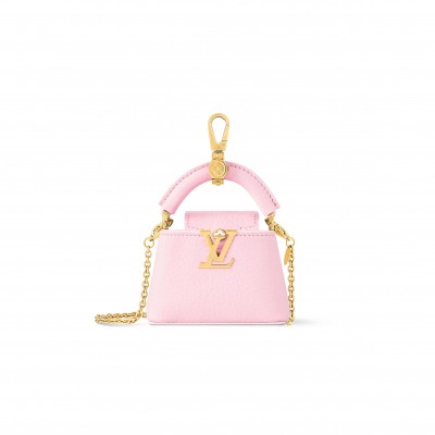 LOUIS VUITTON MICRO BAG CAPUCINES 130526 (10*9*4cm) LOUIS VUITTON MICRO BAG CAPUCINES 130526 (10*9*4cm)